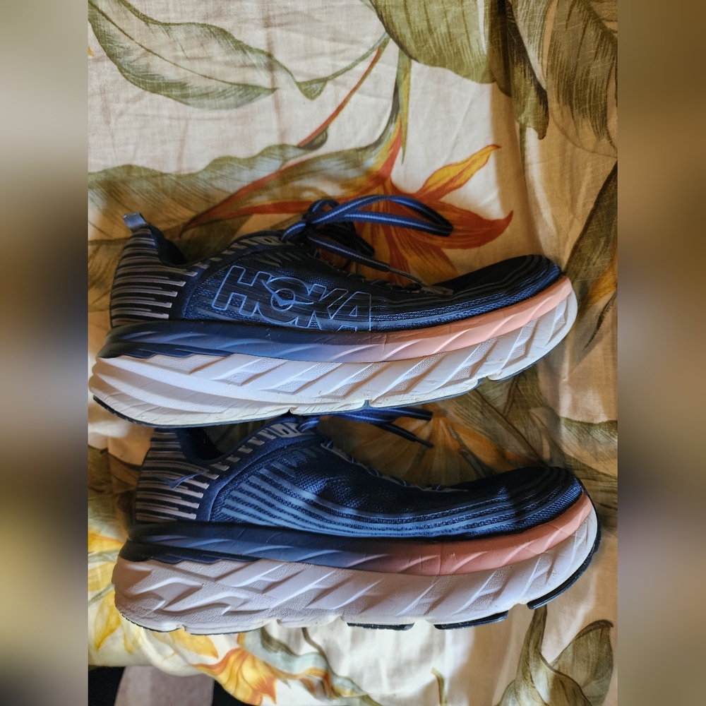 Hoka BONDI 6 Blue and Peach Sneakers with Cushioned Midsole